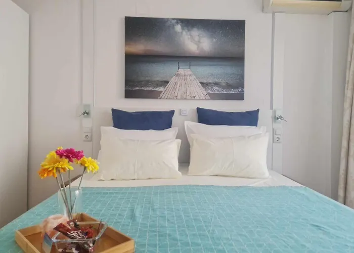 Aglaya 2 - Bay * 帕莫瑞